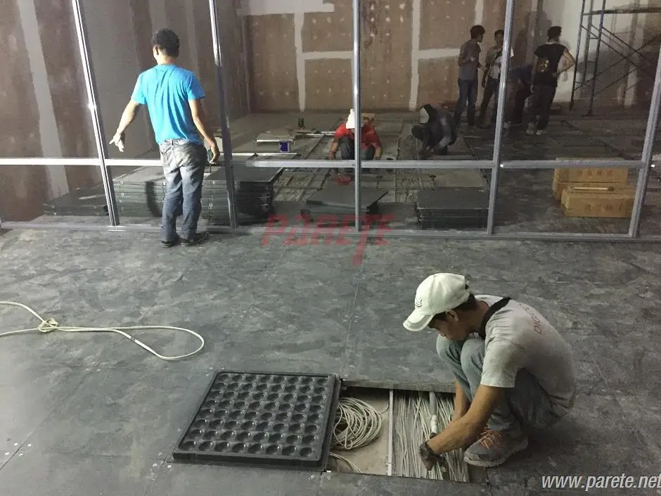 C4-raised floor (19)