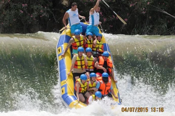 inflatable raft boat