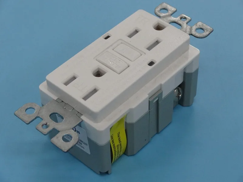 New Cooper Heavy Duty Automatic Monitoring GFCI GFI Receptacle Outlet ...