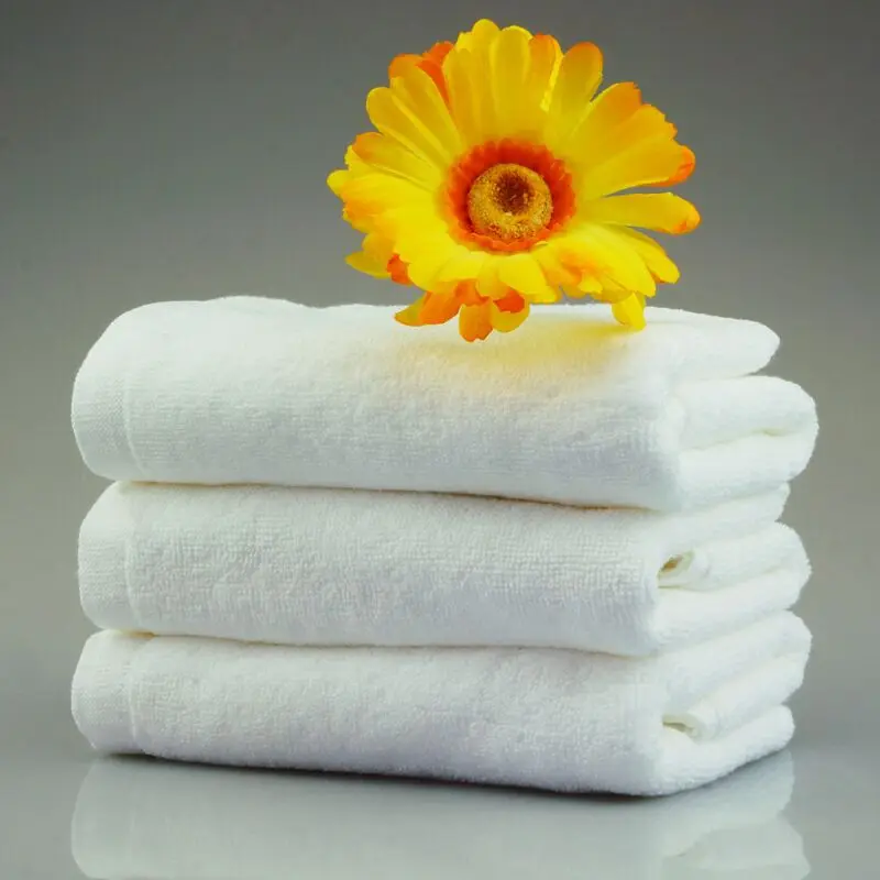 Лучшие производители полотенец. Полотенца. Полотенце для рук. Полотенце махровое. Белое полотенце.