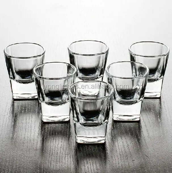 Wholesale high quality shot glass with square bottom,mini shot glasses