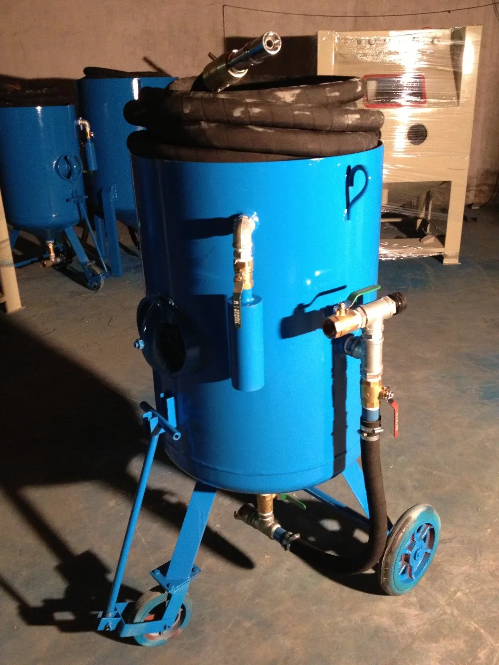 Portable Pressure Sandblasting Pot Buy Sandblasting Pot,Sandblasting