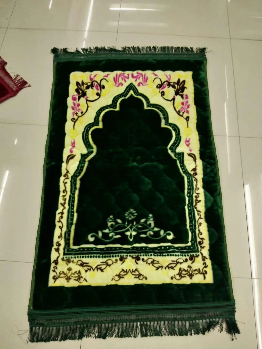 Super Soft Muslim Prayer Mat Portable Printed Thick Rug Cheap Durable Raschel Carpet