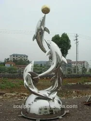 mirror polished stainless steel sculpture