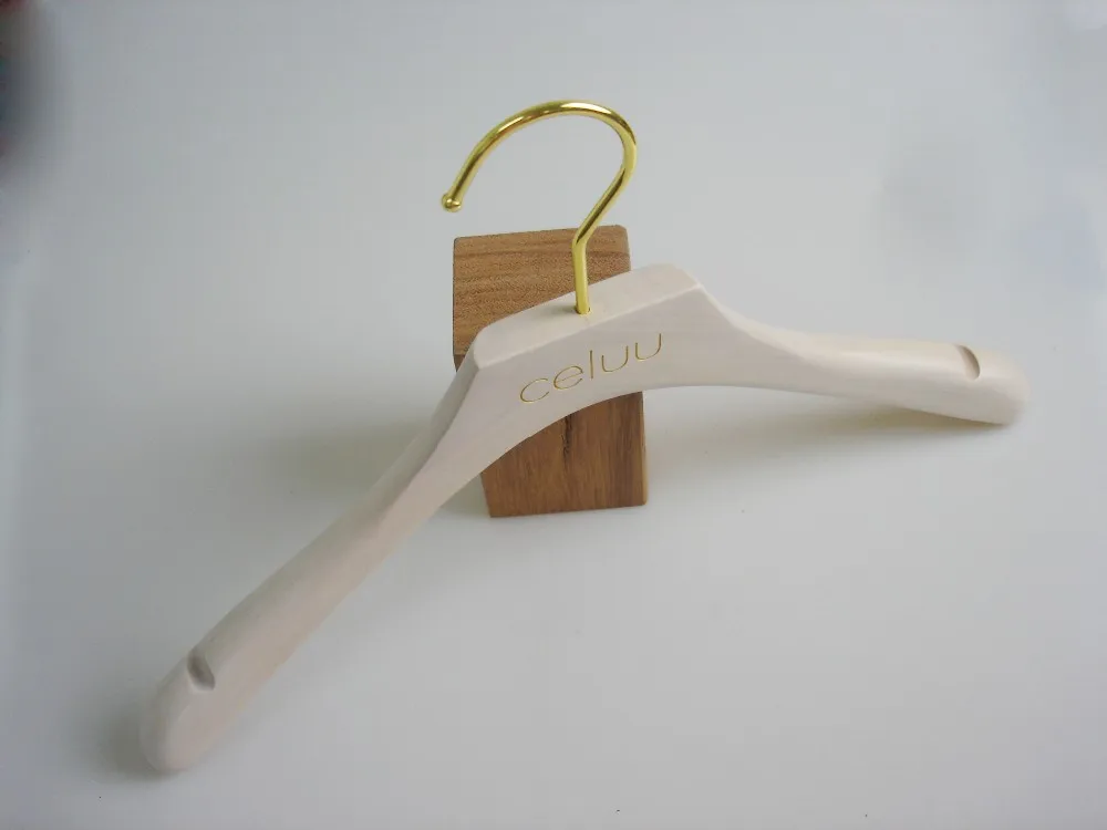Ha7013 Gold Hook Wooden Notched No Slip Hanger Evening Dress Hanger Buy Evening Dress Hanger