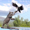 Garden Life Size Antique Brass Statue Bronze Brown Bear And Flying Eagle Catching Fish Sculpture