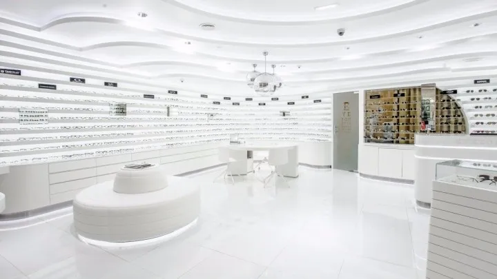 Rivoli-EyeZone-Stores-by-Labor-Weltenbau-UAE-06.jpg