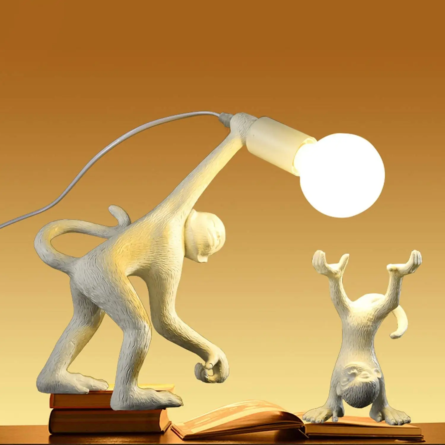 Waineg New Nordic Designer/Monkey/Desk Lamp, Floor Lamp, Creative Bedroom Living Room Study Decoration Resin Table Lamp Children'S Room Eye Protection Lamp (Gold/White/Black), c
