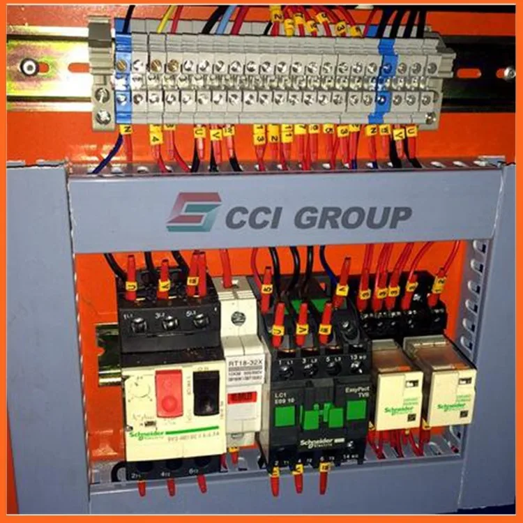 9.SSKC03-100 upvc window making machine