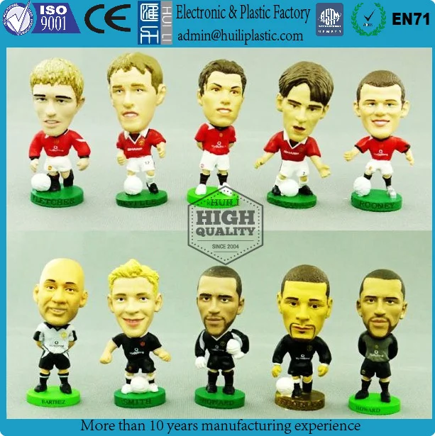 little plastic figures