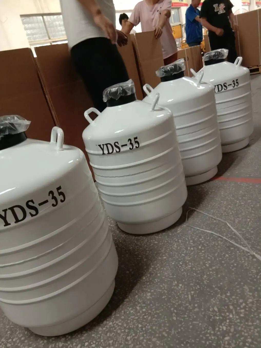 35 升生物液氮容器便携式储罐杜瓦瓶