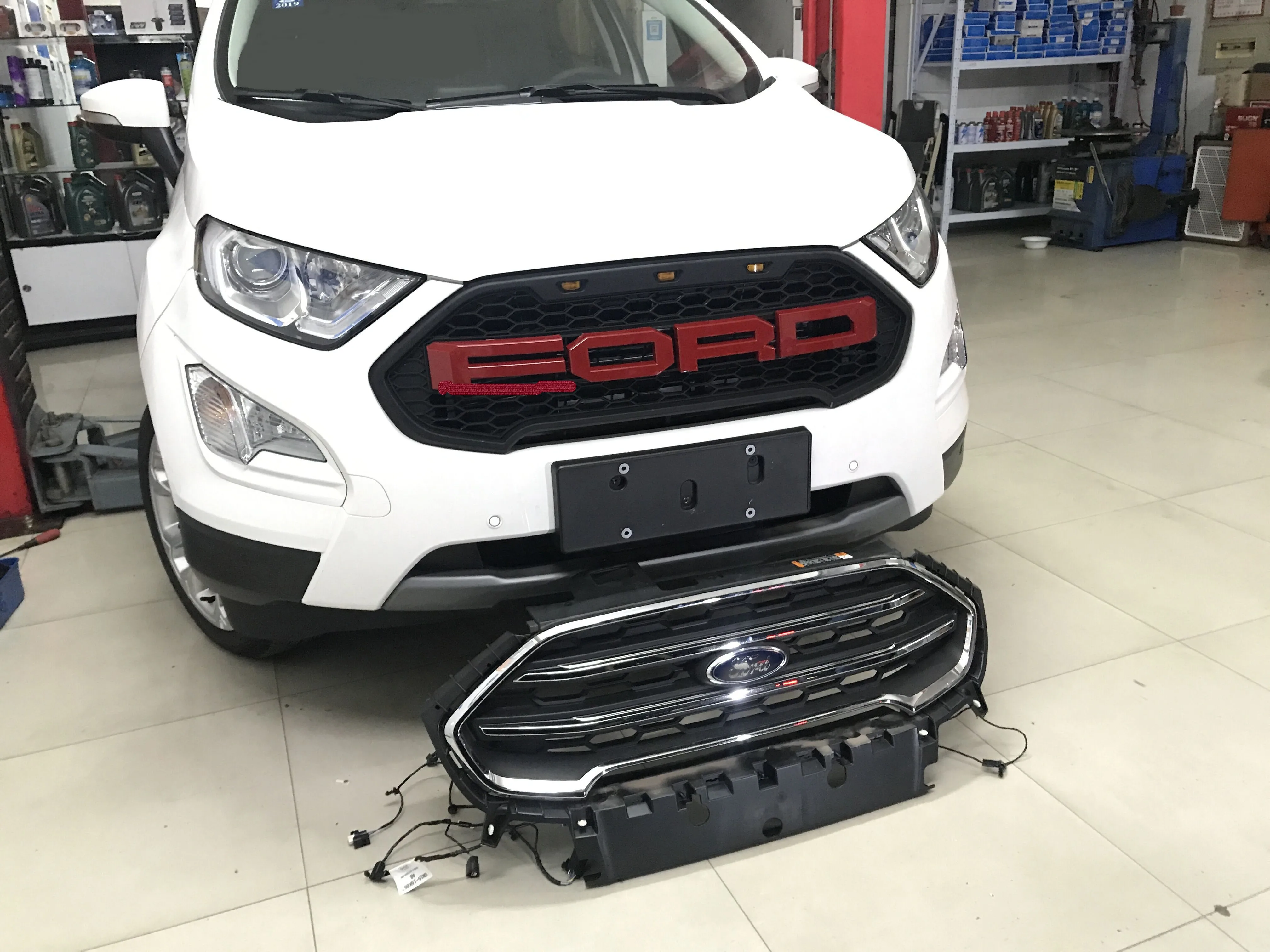 Suv 4x4 Car Accessories China Custom Tuning Grill Auto Body Kit For