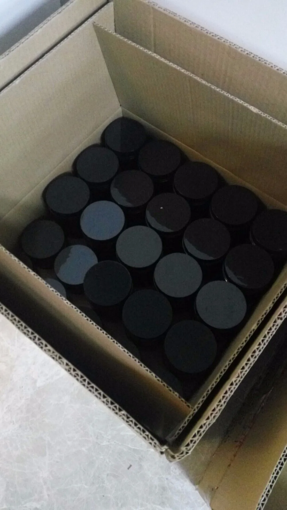 Jecko Strong Hold 3.5 OZ Plastic Container Water Based Hair Pomade Long-lasting Edge Control