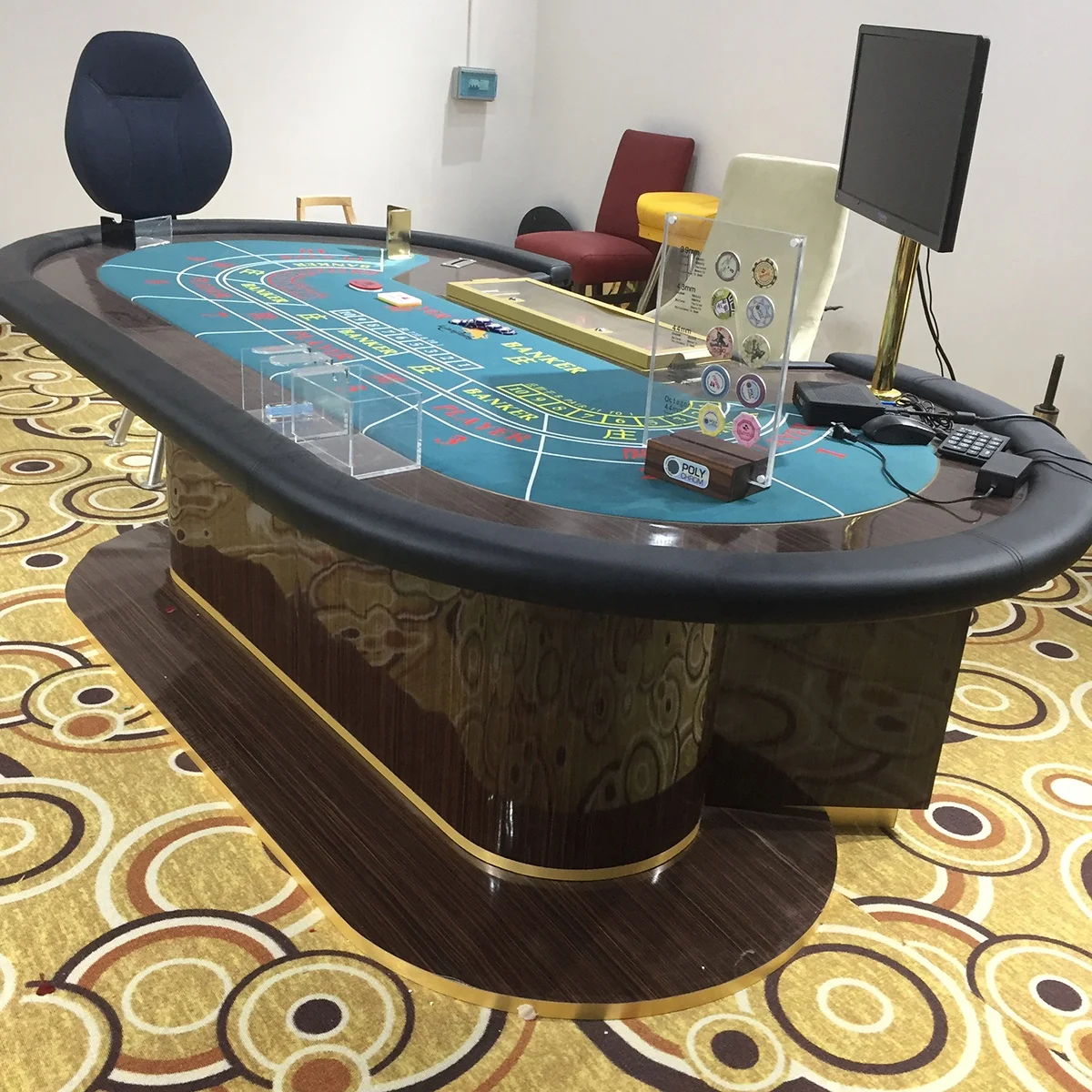 poker tables at casino niagara
