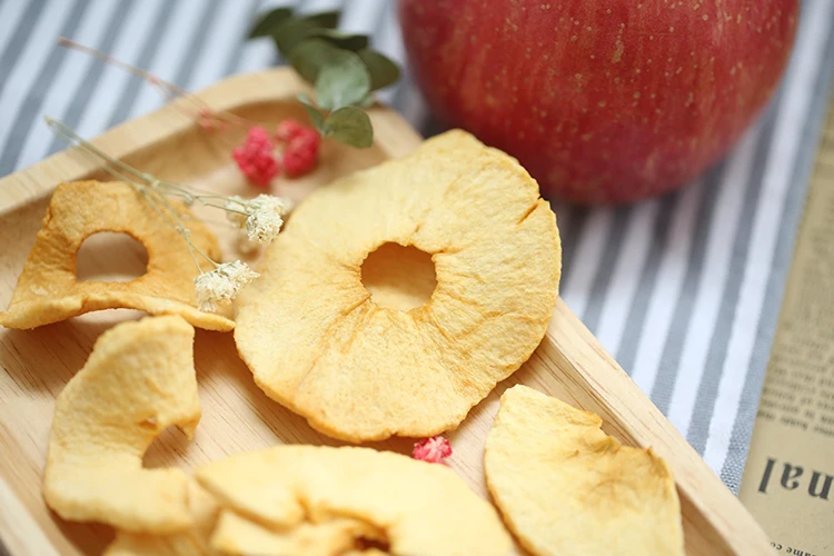 No pigment no essence freeze dried fruit chips strawberry