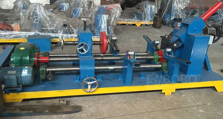 BOBO Machine hvac fan blower crust flange folding making machine shown in a detail photo for this news article