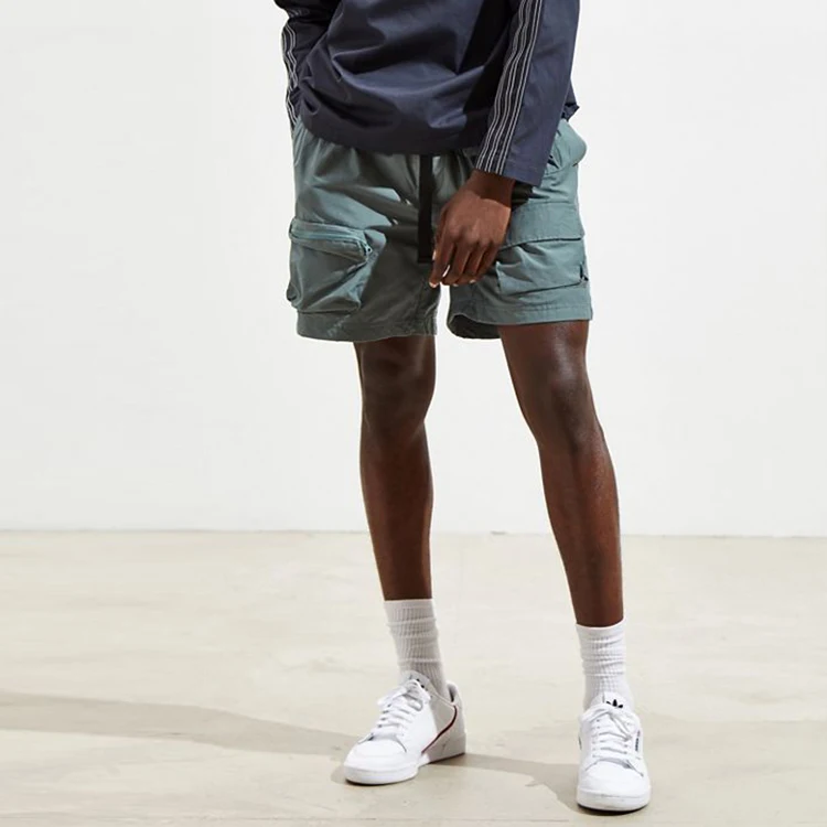 uo utility cargo short