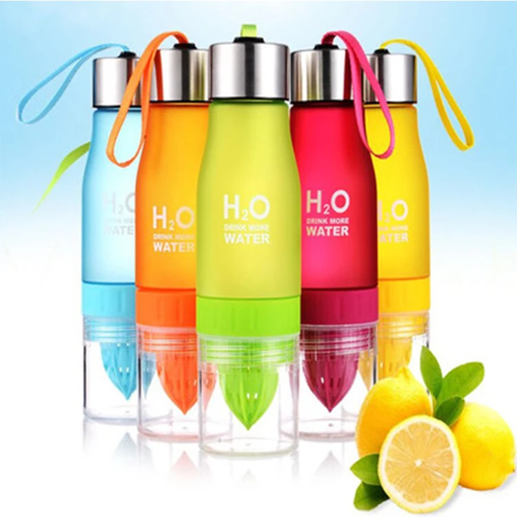 Free Sample Plastic Sports Fruit Infuser Water Bottle with Handle, Lemon Juice Bottle