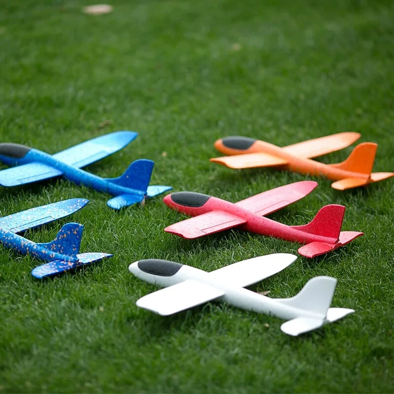 Портативные самолеты. Поролоновый самолетик. Поролоновый самолет для детей. Самолет игрушка однотонный. Игрушка самолет контур.