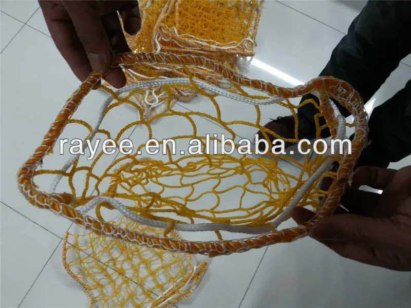 Large Mesh Polypropylene Hay Nets with Metal rings 40" 