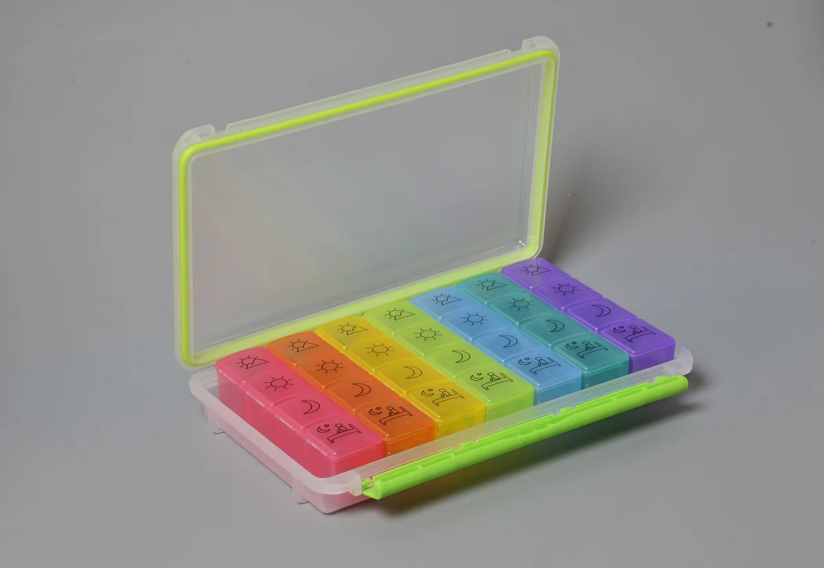 2018 Wholesale Plastic 7 day Weekly Monthly Pill Box Organizer
