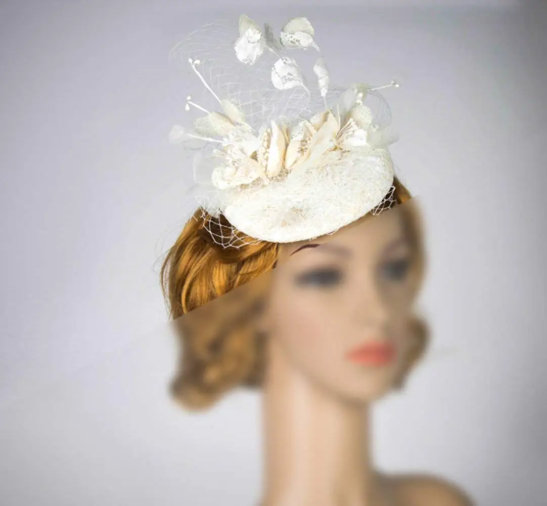 white fascinator uk