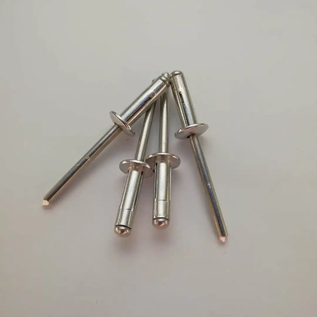 High Quality Leakproof Load Spreading Roofing Tri Fold Rivets For