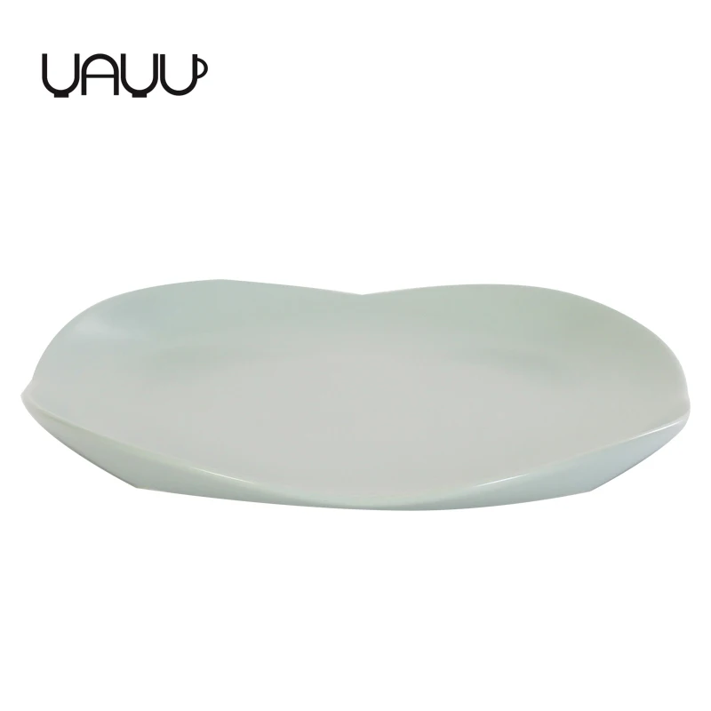 Wholesale unbreakable ceramic wave edge decor design royal porcelain plate