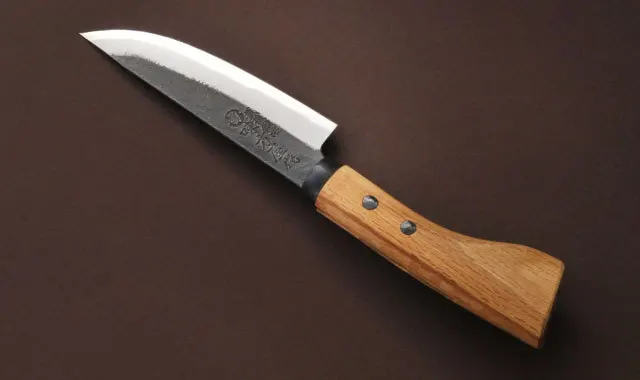 双刃剑斧头具有非常鲜明日本刀片