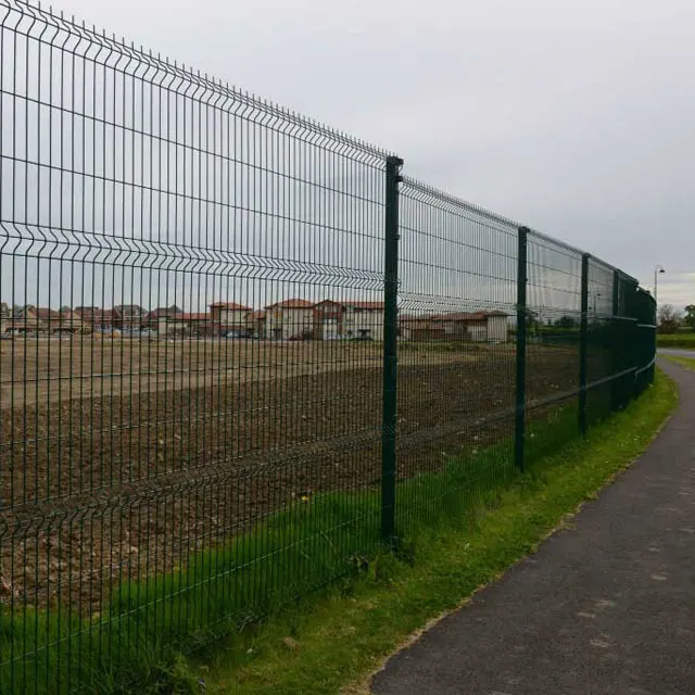 Powder coated 8 Gauge Welded Wire mesh V Guard Steel Wire Mesh Fence.jpg