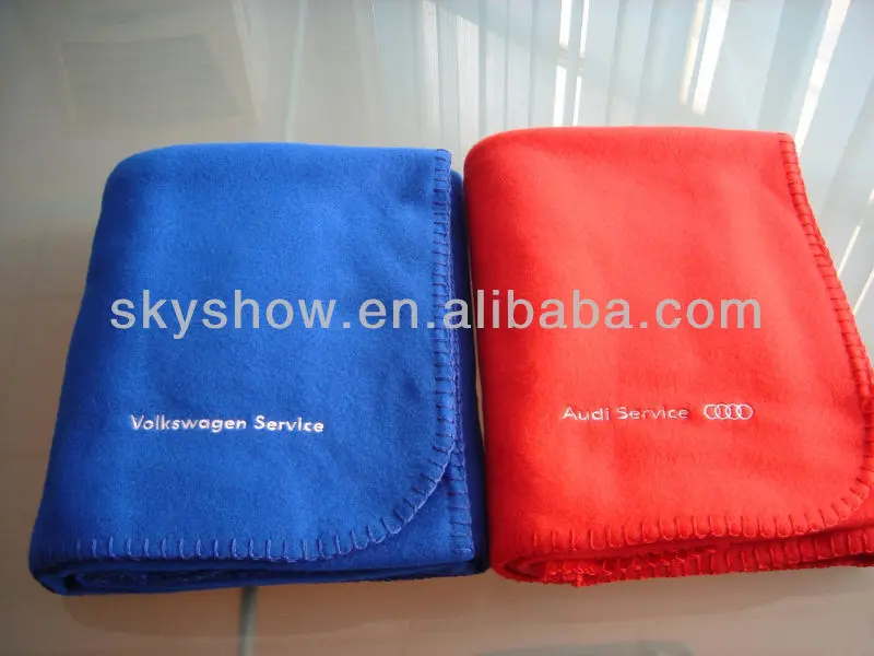 blanket with embroidery logo1203.JPG