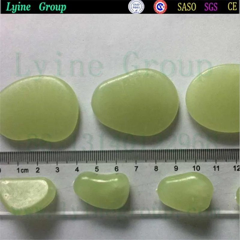 Man-made Green Glow Pebbles Stone Luminous Decorative Stones for Garden Walkway or Fountain Aquarium