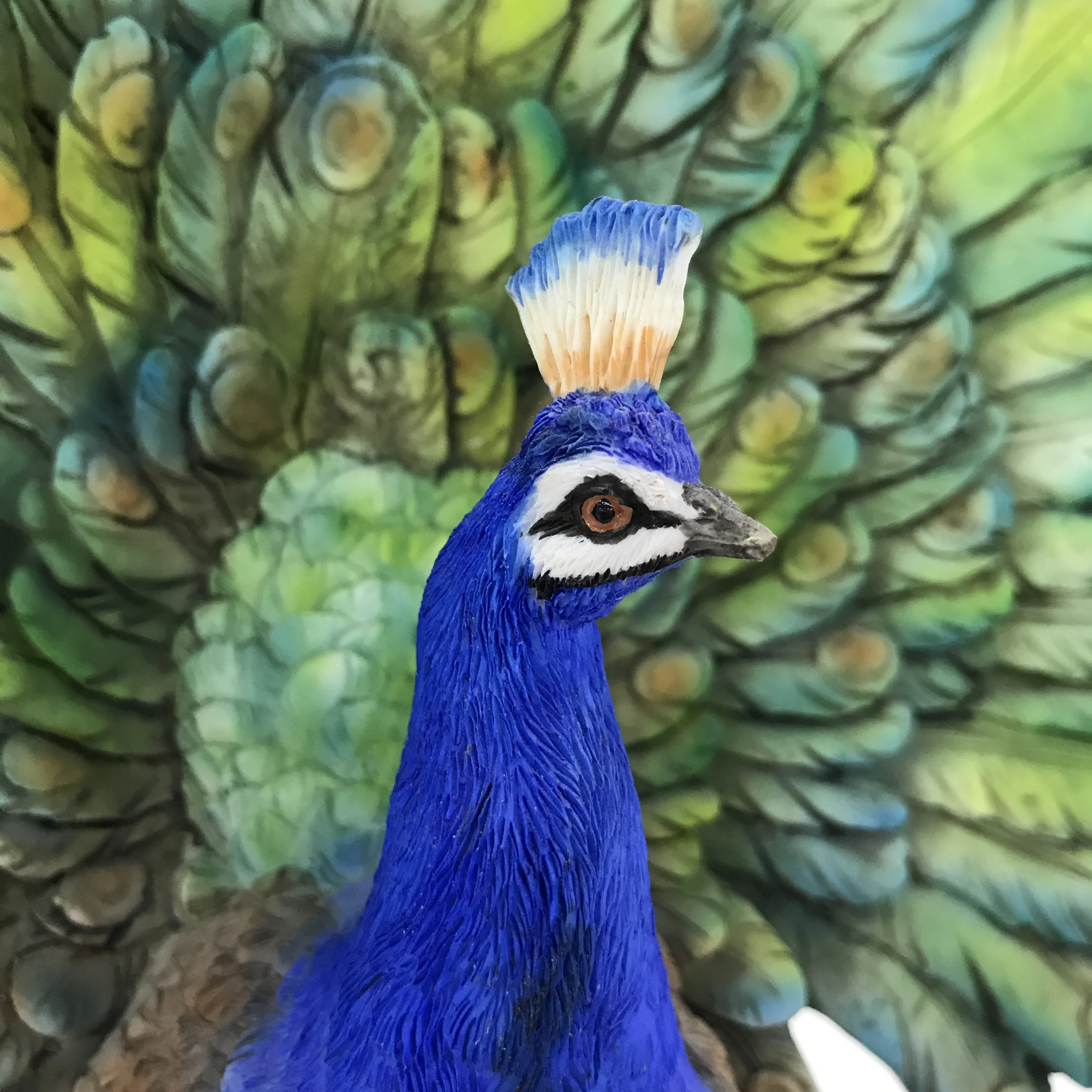 Decorative Polyresin Peacock Sculpture,High Quality Peacock Sculpture