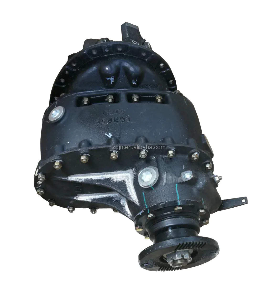 Middle Bridge Sinotruk Az9231320745 Main Reducer Axle