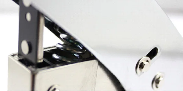 heavy duty stapler 042304.jpg