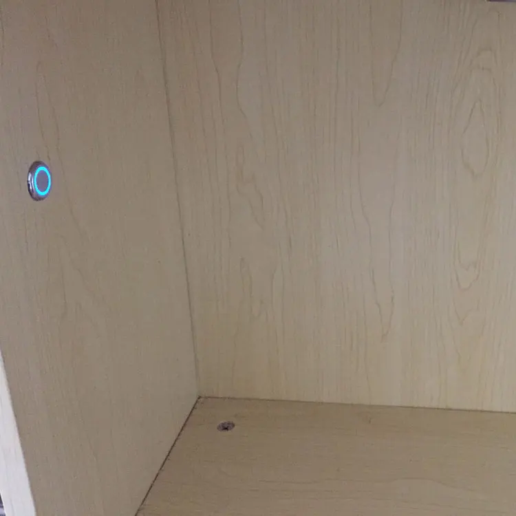 Dimmer-sensor-switch-750B.jpg