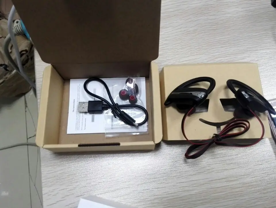 wireless sport headset (4).jpg