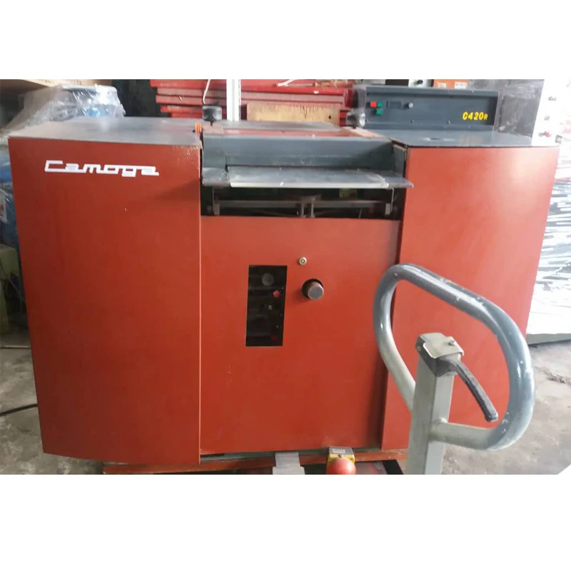Italian Leather splitting machine (1)