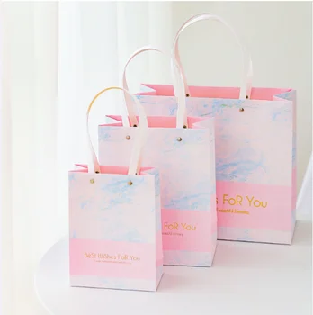 gift shopping bags