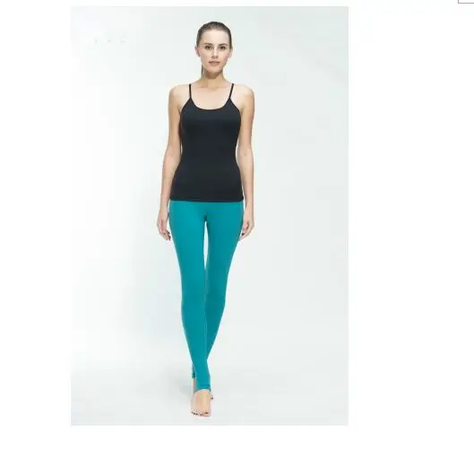 yoga tops that stay in place