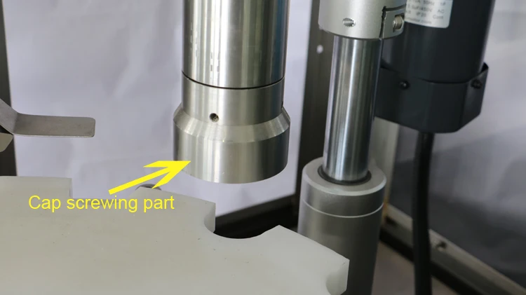 liquid filling machine