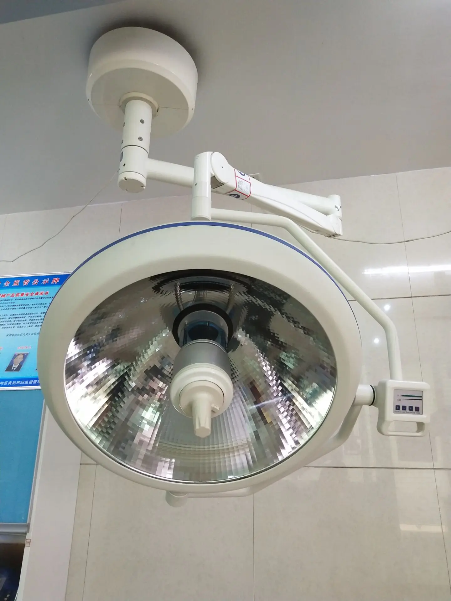 Hospital Medical equipment single head halogen operation lamp surgical theatre light