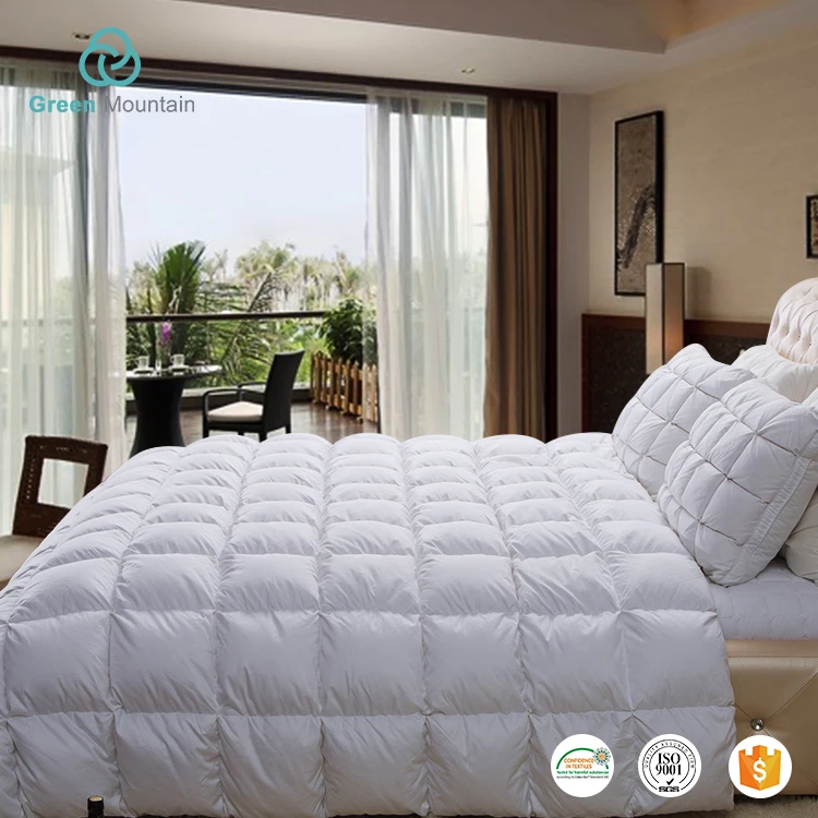 Middle Square Box Super Soft Warm High Filling Power Comforter 90