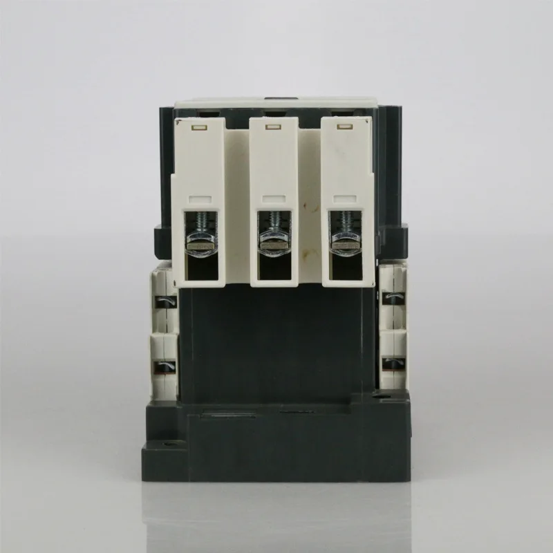 3TF48-3.jpg