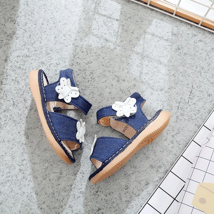 Wholesale Baby Squeaky Shoes Infant Girl Sandals Pu Squeaky Shoes