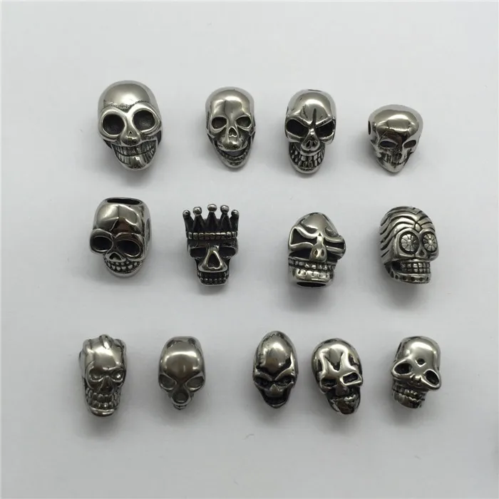 metal beads skull.jpg