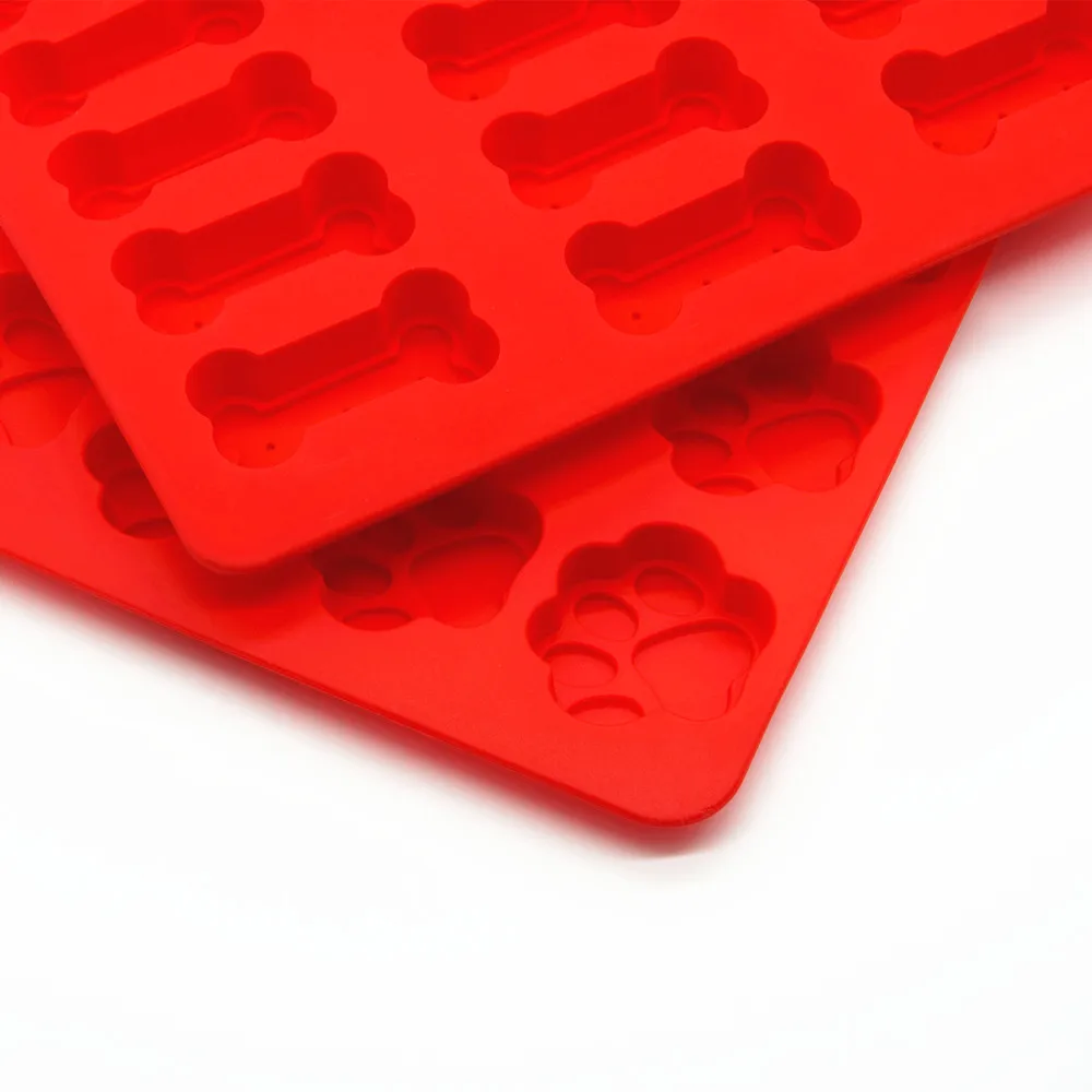 Paw & Bone Baking Mold (7).jpg
