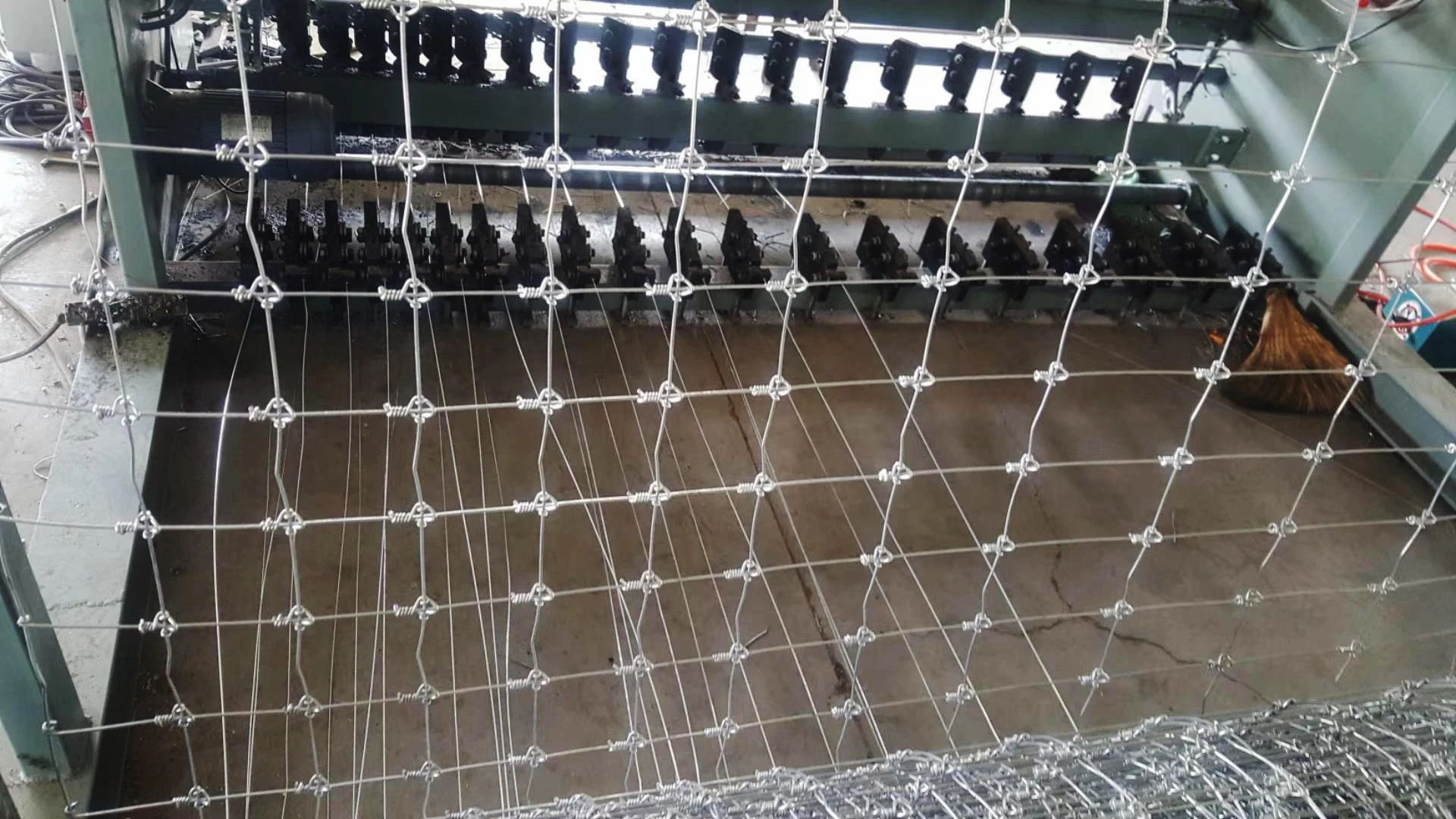 Hinge Lock Field Fence On Sale Sheep Wire Mesh Fence/5 Feet Steel