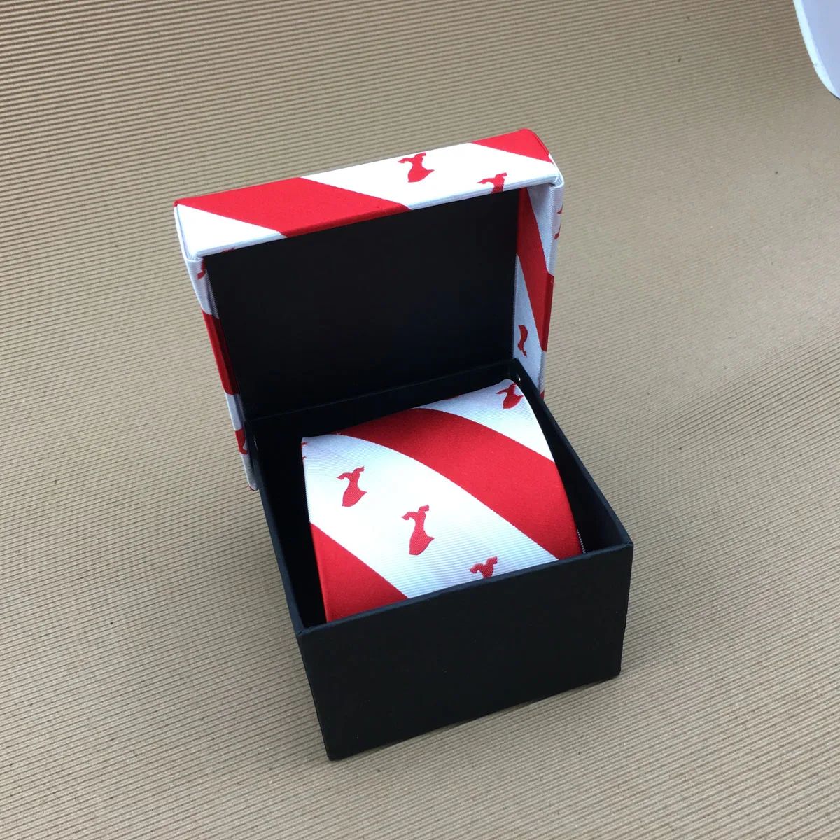 packaging for ties-4.jpg