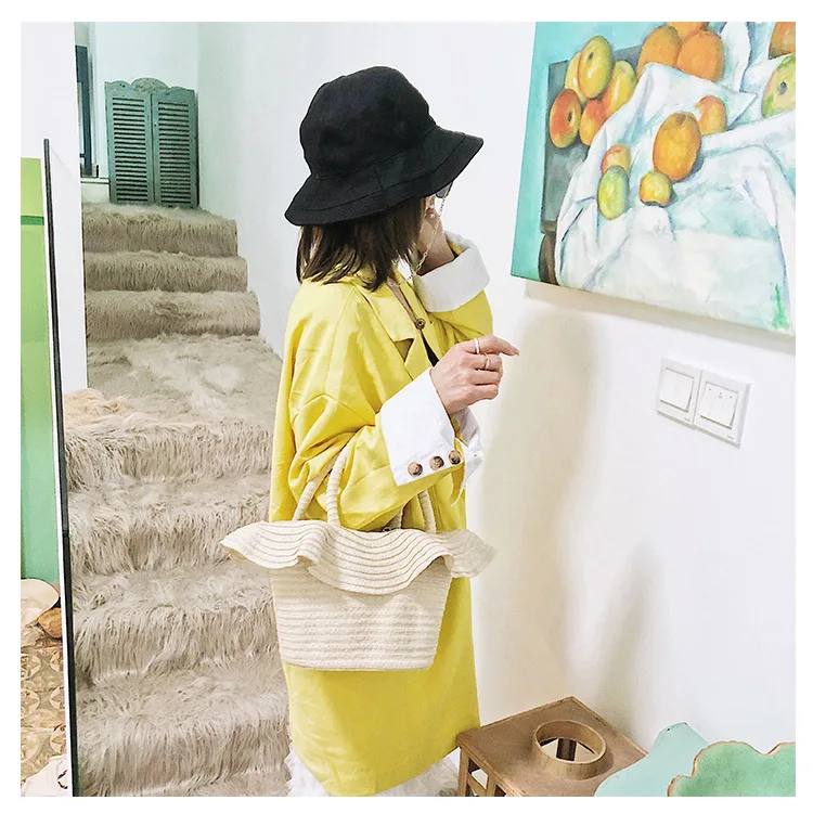2019 new summer basket bag straw hat flounces straw bucket handbag straw clutch bag